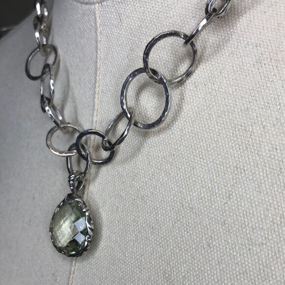 LOIS HILL Sterling Silver Faceted Green Amethyst Hammered Open Link Necklace - Picture 10 of 17